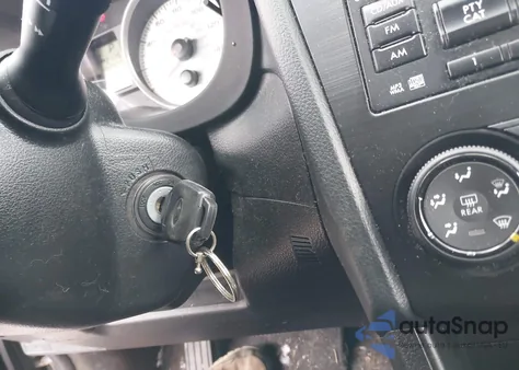 2013 Subaru Impreza 2.0I Premium из США, поврежденный, VIN JF1GPAC61DH833092